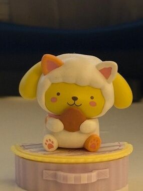 SANRIO X MINISO Peekaboo Series Blind Box Figure (Pompompurin)